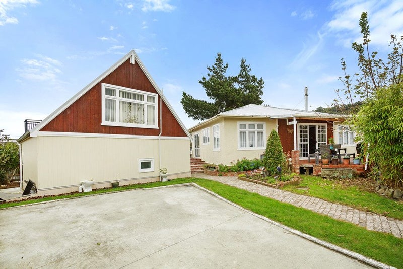 7 Honey Street, Wainuiomata, Lower Hutt - Carousel 1