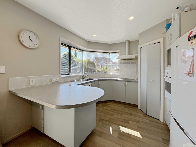 1 Topham Lane, Hornby, Christchurch - Carousel 2