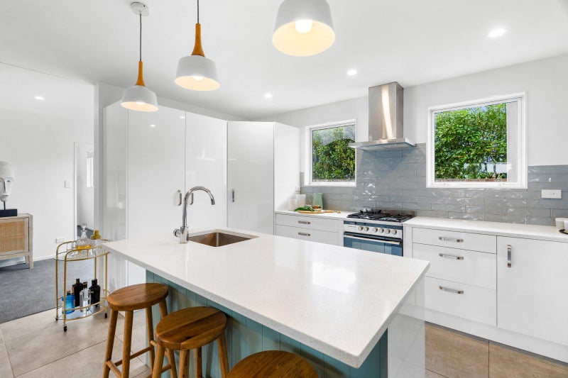 5 Beach Road, Haumoana, Haumoana - Carousel 2