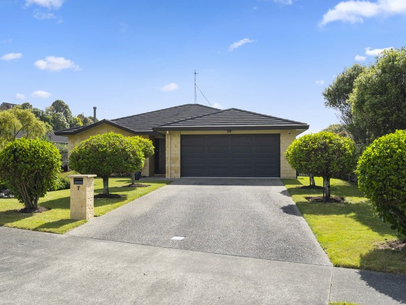 7 Jeannie Way, Waikanae Beach, Waikanae - Carousel 1