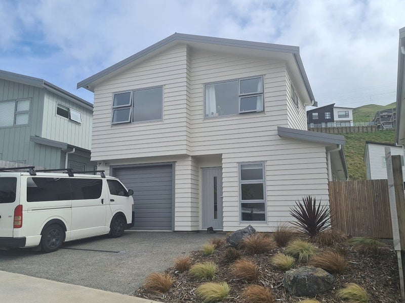 151 Amesbury Drive, Churton Park, Wellington - Carousel 1