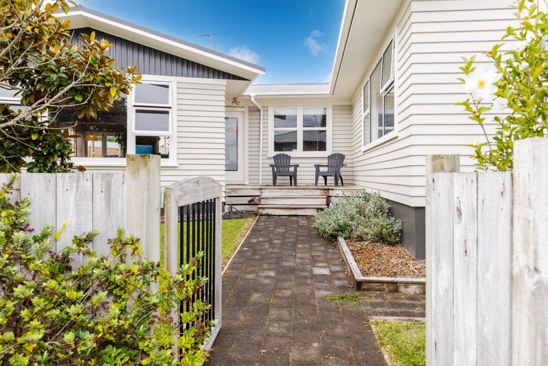 40 Southsea Crescent, Silverdale, Hamilton - Carousel 2