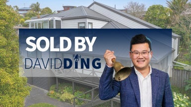 30 Unsworth Drive, Unsworth Heights, Auckland - Carousel 1