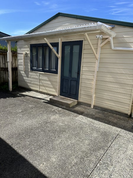 13 Victoria Street, Ebdentown, Upper Hutt - Carousel 1