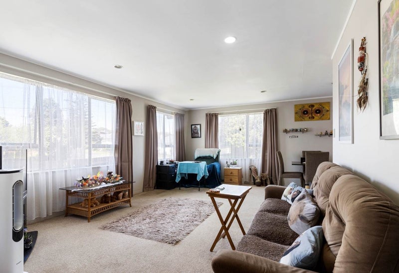 4/99 Ferndale Road, Mount Wellington, Auckland - Carousel 2