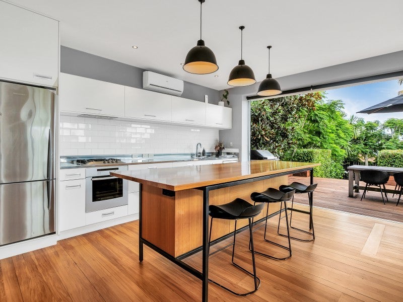63 Walker Road, Point Chevalier, Auckland - Carousel 26