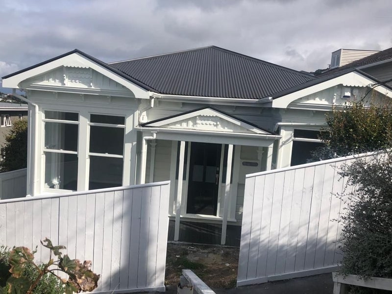 31 Apuka Street, Brooklyn, Wellington - Carousel 1