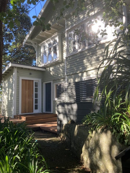 63 Severn Street, Island Bay, Wellington - Carousel 1