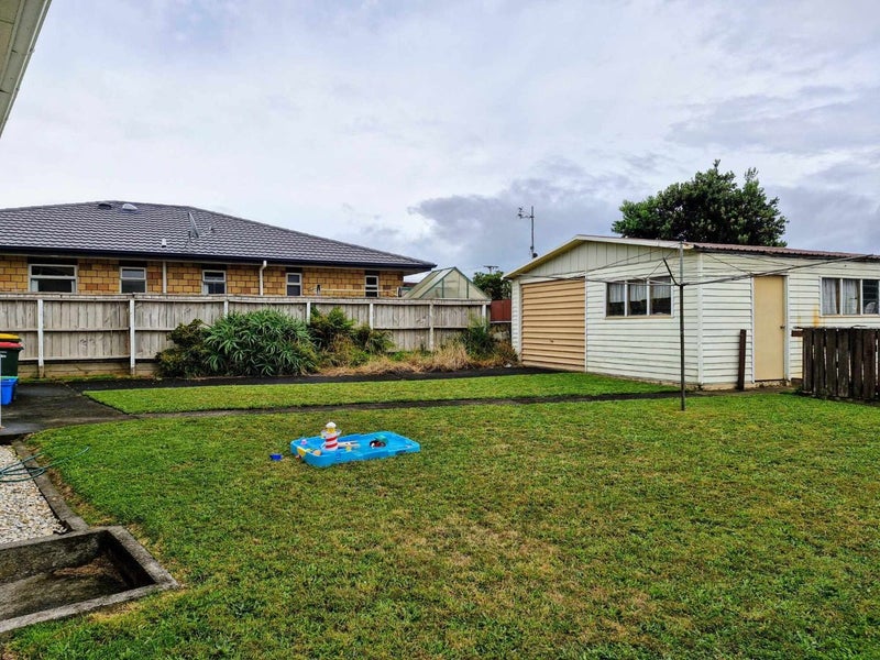 7 Tarahua Road, Vogeltown, New Plymouth - Carousel 2