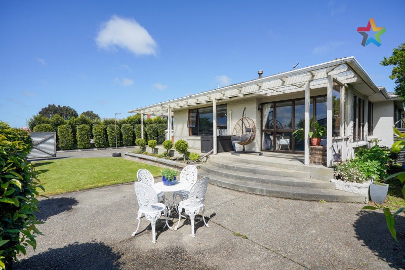 65 Inglewood Road, Hawthorndale, Invercargill - Carousel 1