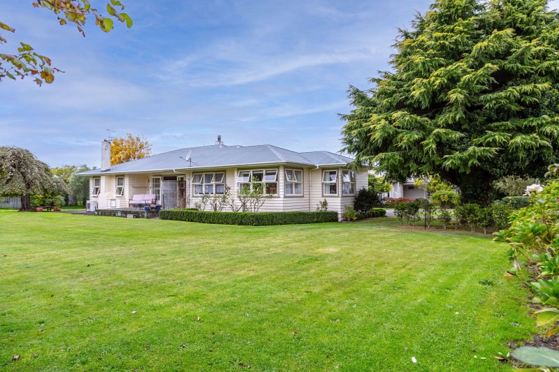 12 Weka Place, Masterton, Masterton - Carousel 1
