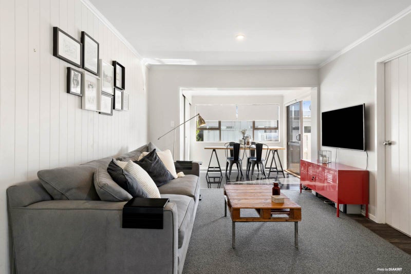 2/15 Hawkins Street, Meadowbank, Auckland - Carousel 2