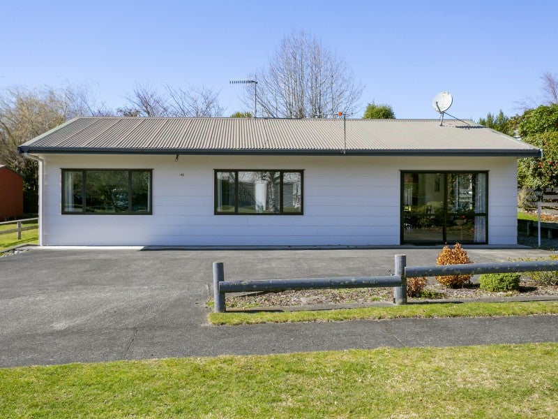 42 Kaimanawa Street, Omori - Carousel 1