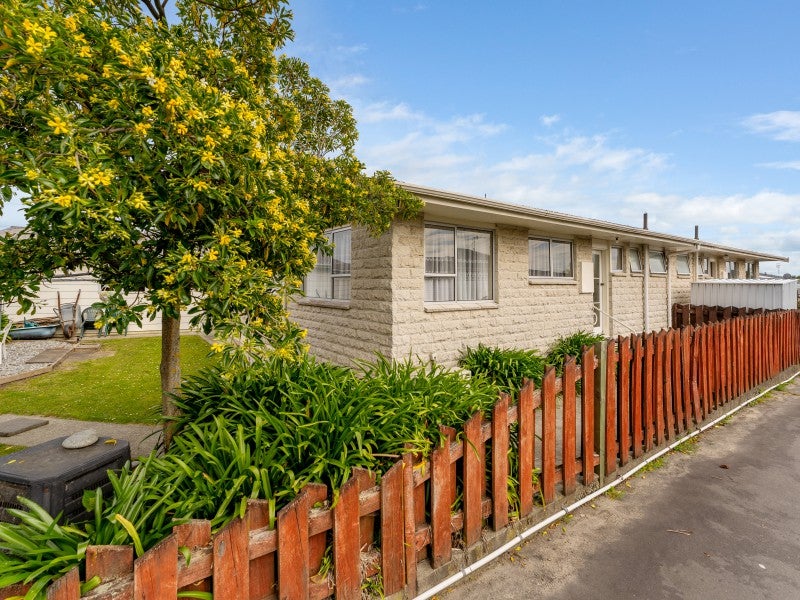 2/12 Cobham Crescent, Stoke, Nelson - Carousel 15