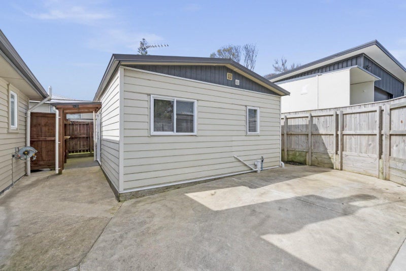 79 Pohutukawa Place, Bell Block, New Plymouth - Carousel 1