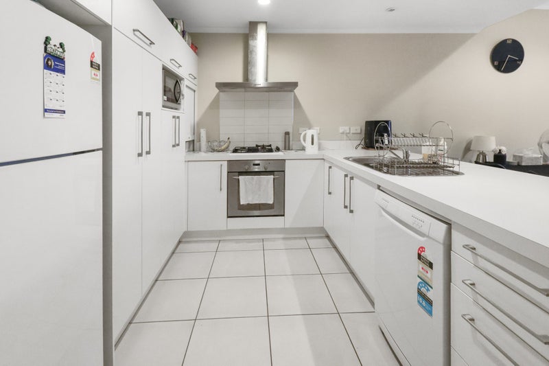 40 Figaro Crescent, Takanini, Auckland - Carousel 2