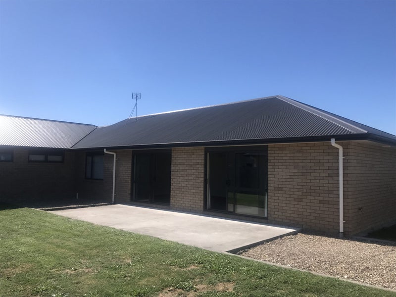 14 Sirius Crescent, Rototuna North, Hamilton - Carousel 2