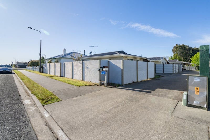 1/83 Teviot Street, Appleby, Invercargill - Carousel 2