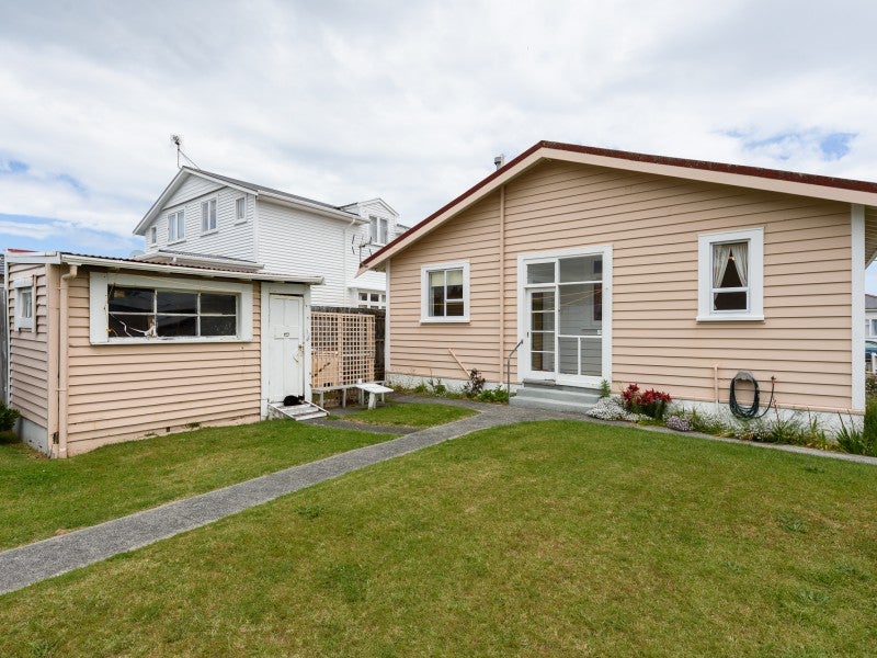 16 Liverpool Street, Miramar, Wellington - Carousel 2