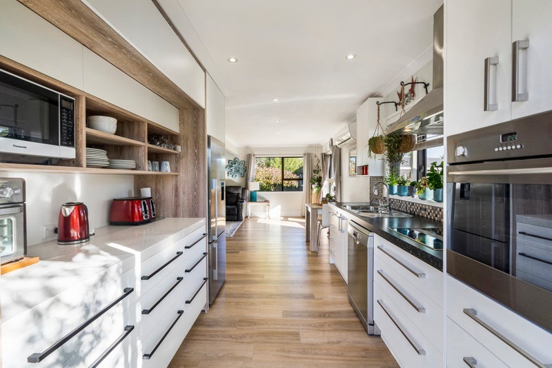 7B Factory Road, Belfast, Christchurch - Carousel 2