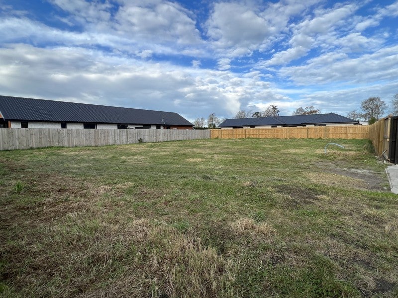9 Cawton Grove, Tinwald, Ashburton - Carousel 1
