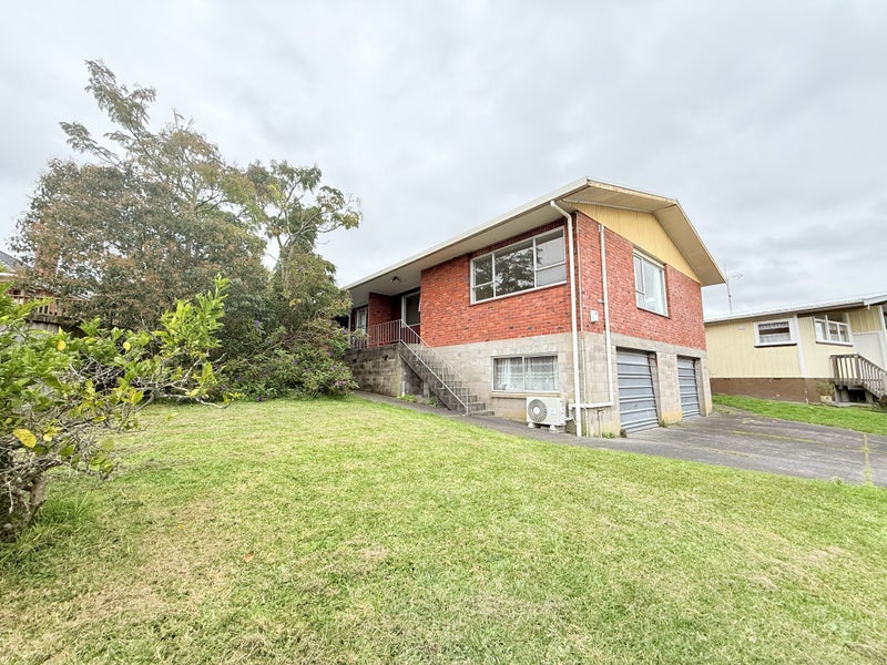 1/4 Illana Place, Ranui, Auckland - Carousel 1