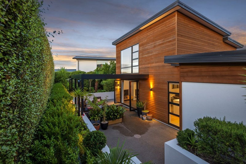 9B Janice Place, Mount Pleasant, Christchurch - Carousel 2