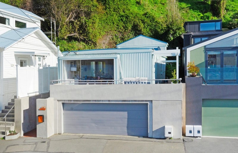 165 Marine Parade, Seatoun, Wellington - Carousel 1