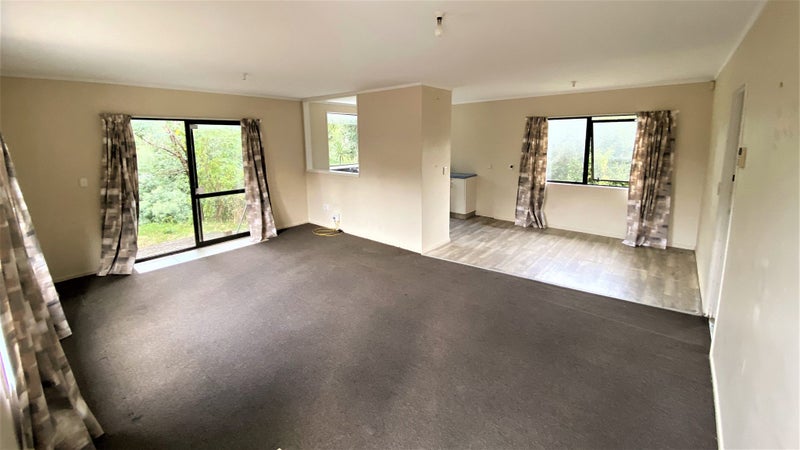 17 Manor Place, Bader, Hamilton - Carousel 2