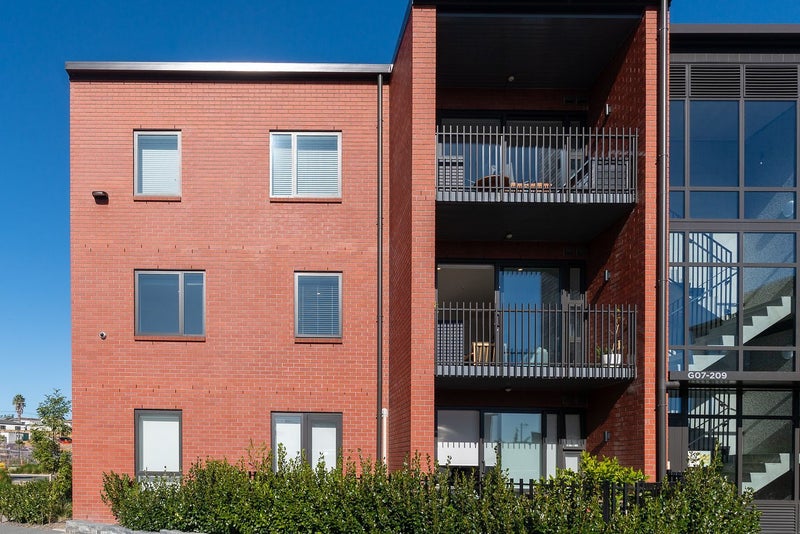 109/10 Awataha Drive, Northcote, Auckland - Carousel 1