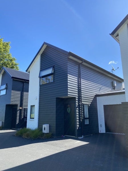 2/89 Albert Street, Hamilton East, Hamilton - Carousel 1