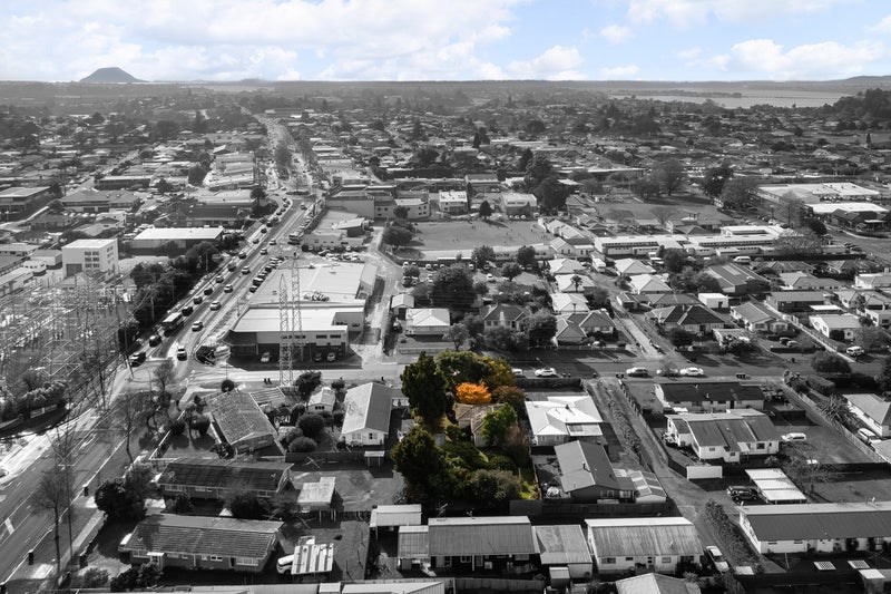 8 Pooles Road, Greerton, Tauranga - Carousel 2
