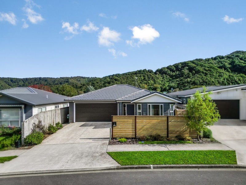 87 Meremere Street, Wainuiomata, Lower Hutt - Carousel 2
