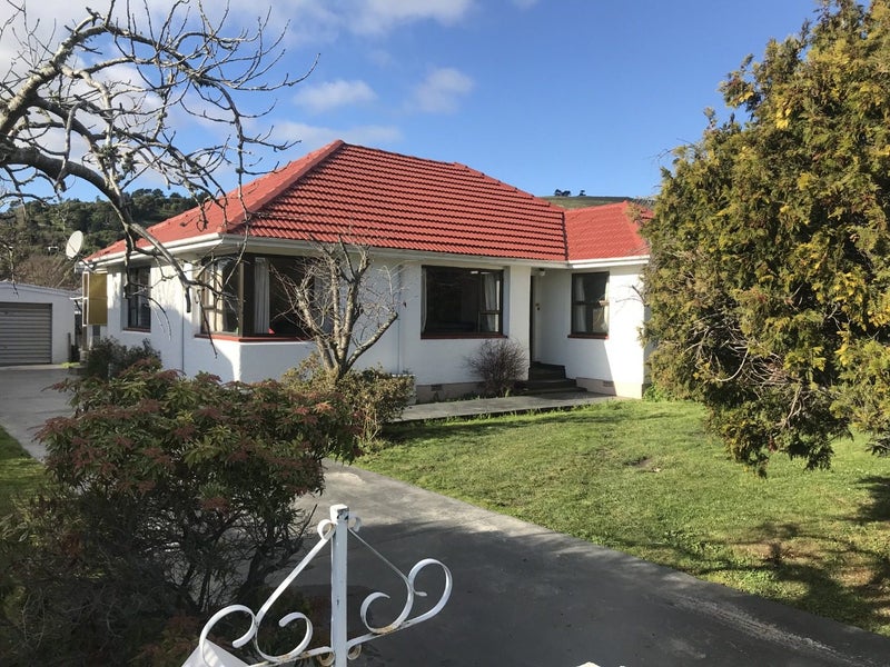 7A Albert Terrace, Saint Martins, Christchurch - Carousel 1