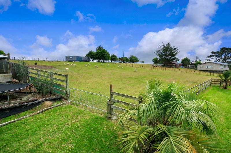 6 Top Road, Albany - Carousel 35