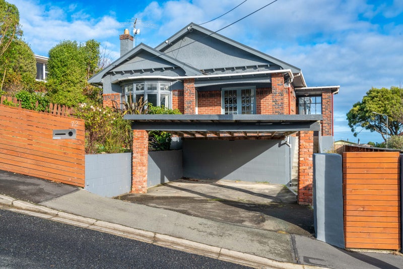 72 Every Street, Andersons Bay, Dunedin - Carousel 1