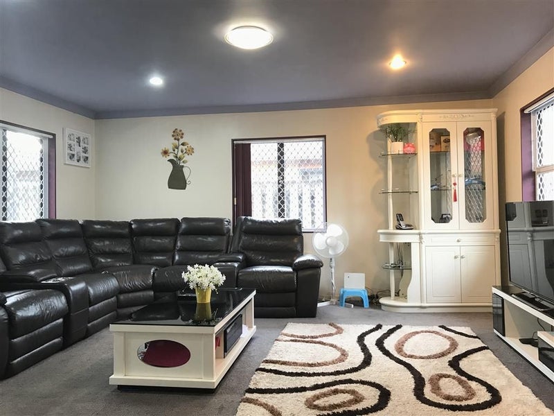 21A Watson Place, Papatoetoe, Auckland - Carousel 2