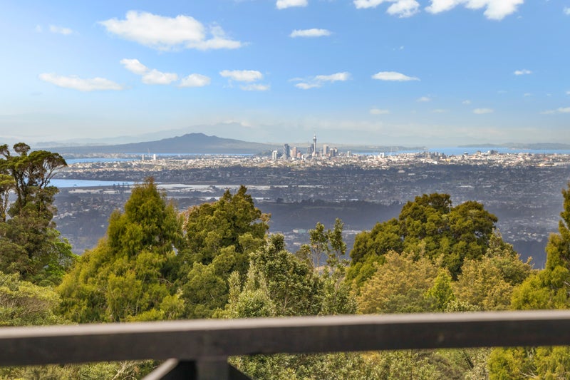 468 Scenic Drive, Waiatarua, Auckland - Carousel 2