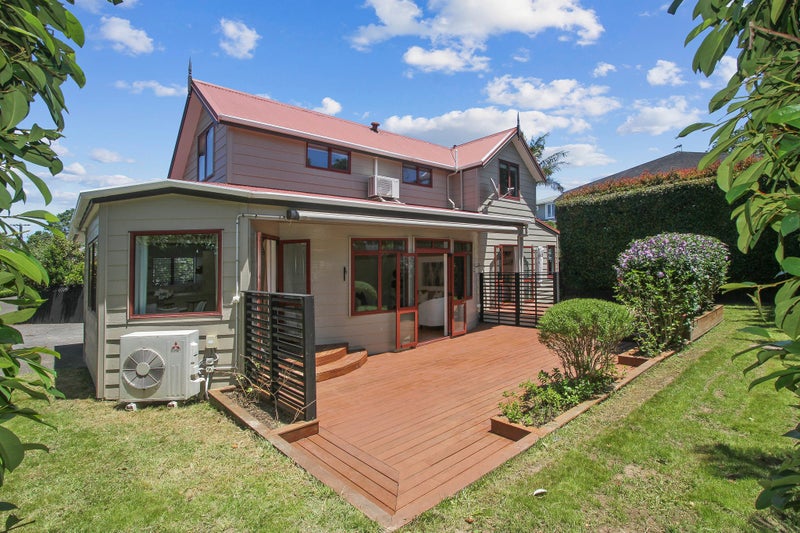 22A Dexter Avenue, Mount Eden, Auckland - Carousel 1