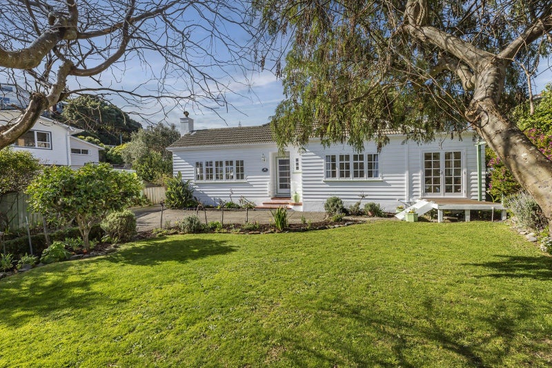 15 Streatlam Crescent, Strathmore Park, Wellington - Carousel 2