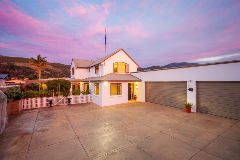 2 Cambria Street, The Wood, Nelson - Carousel 25