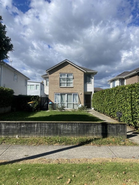 203 Porchester Road, Takanini, Auckland - Carousel 1