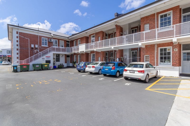 54 Northland Road, Northland, Wellington - Carousel 2