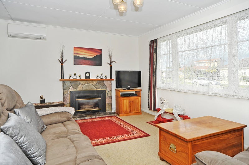 4 Lancaster Street, Highbury, Palmerston North - Carousel 2