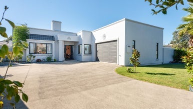 5 Lisa Place, Brookfield, Tauranga - Carousel 1