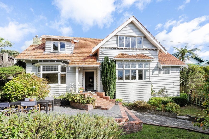 11 Oban Street, Wadestown, Wellington - Carousel 1