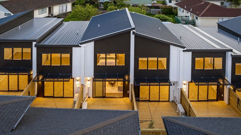 10/23 Tudor Road, Henderson, Auckland - Carousel 1