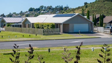 299 Carmichael Road, Brookfield, Tauranga - Carousel 1