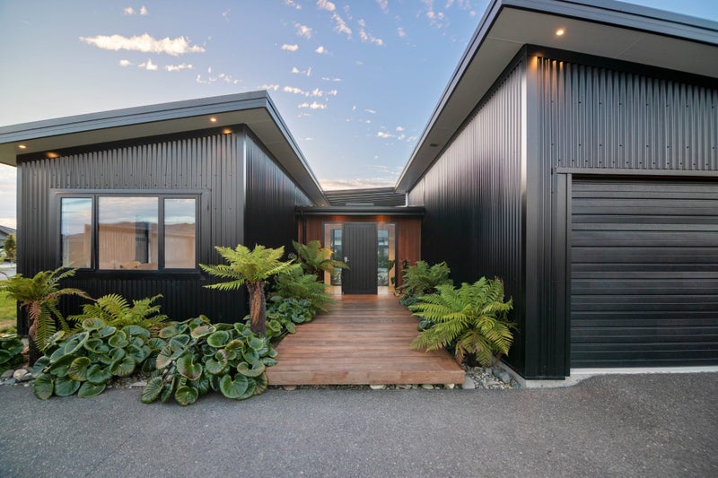 36 Summersfield Boulevard, Appleby, Richmond - Carousel 1