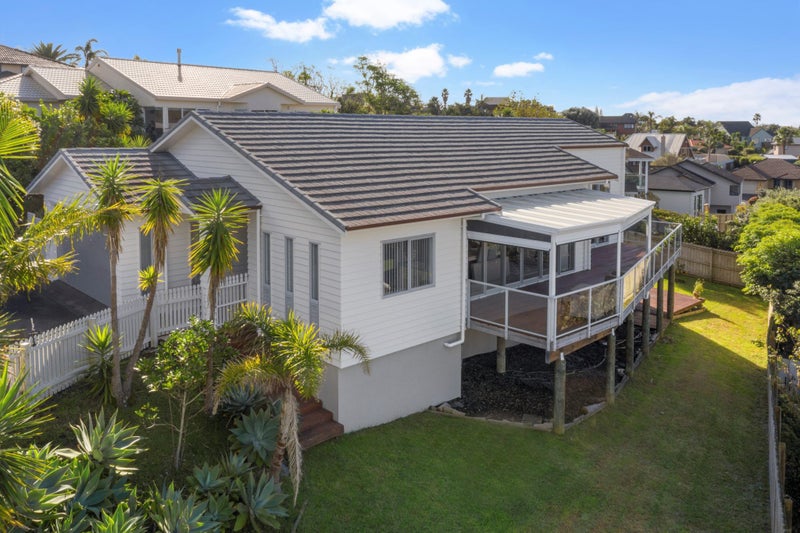 11 Burwood Terrace, Gulf Harbour, Whangaparaoa - Carousel 1